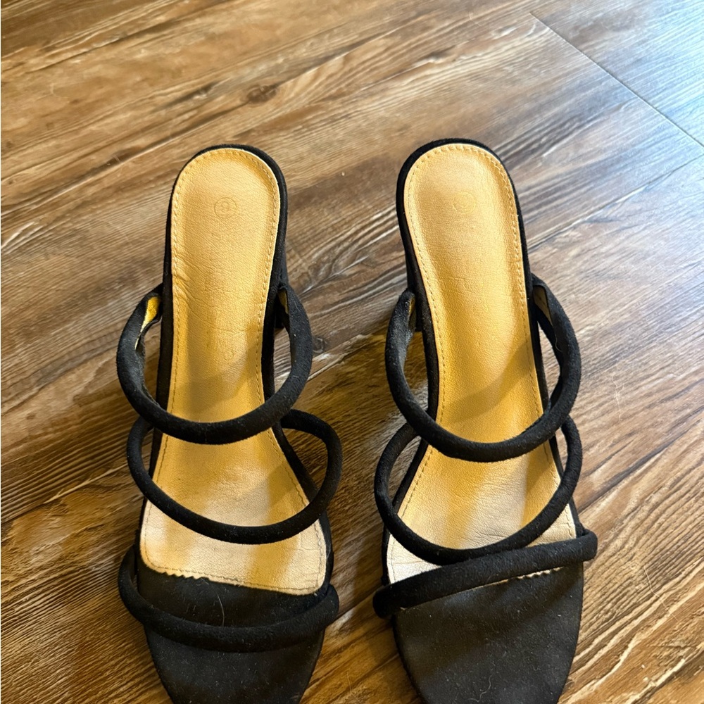 Elegant Black Strappy Women's Sandals
